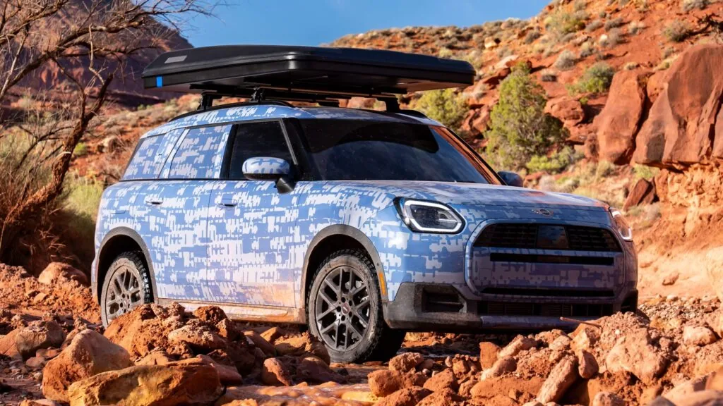 MINI 全新硬派越野版 Countryman 启动测试，今年 10 月首秀