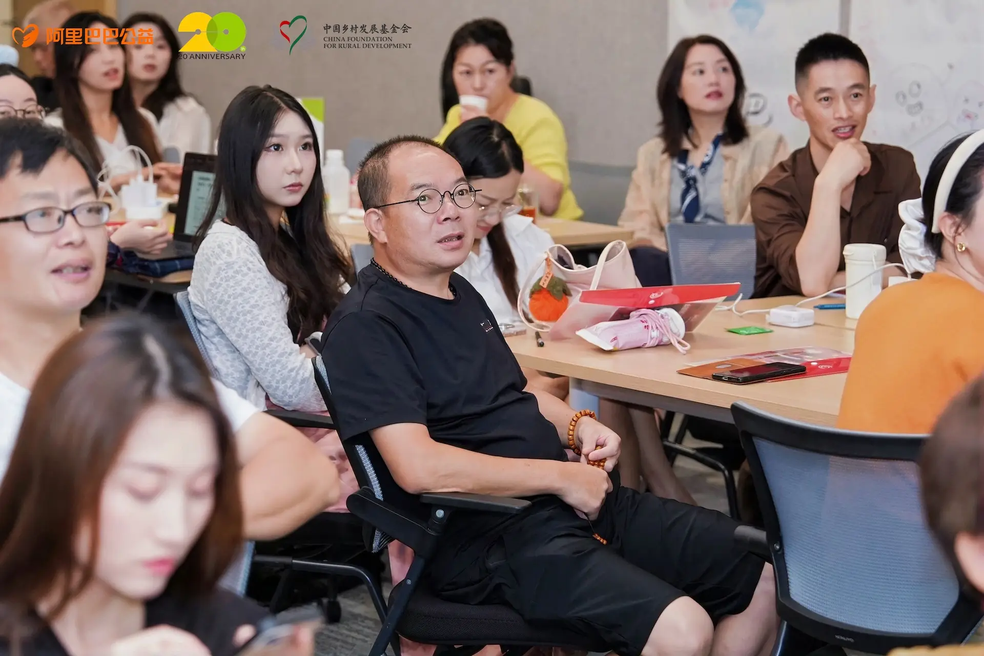 _浙西山水留客驻，云端新媒传乡音_浙西山水留客驻，云端新媒传乡音
