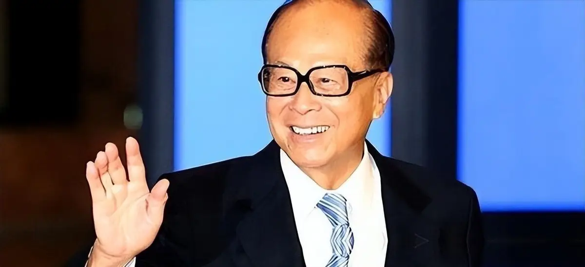 李嘉诚曹德旺房产观_李嘉诚和曹德旺谁有钱_